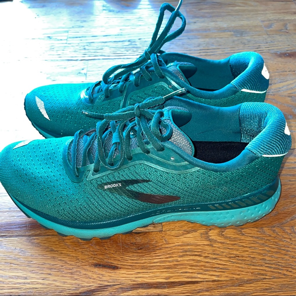 Brooks GTS XX Women’s 11